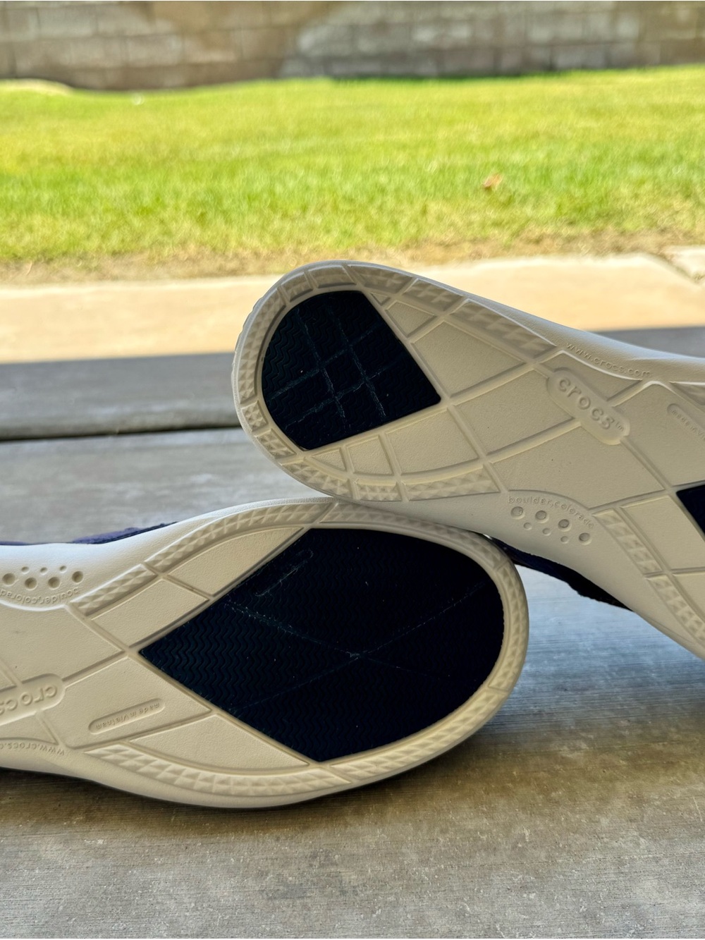 CROCS Men’s Walu Navy and Brown Canvas Slip-On Loafer - Picture 3 of 8
